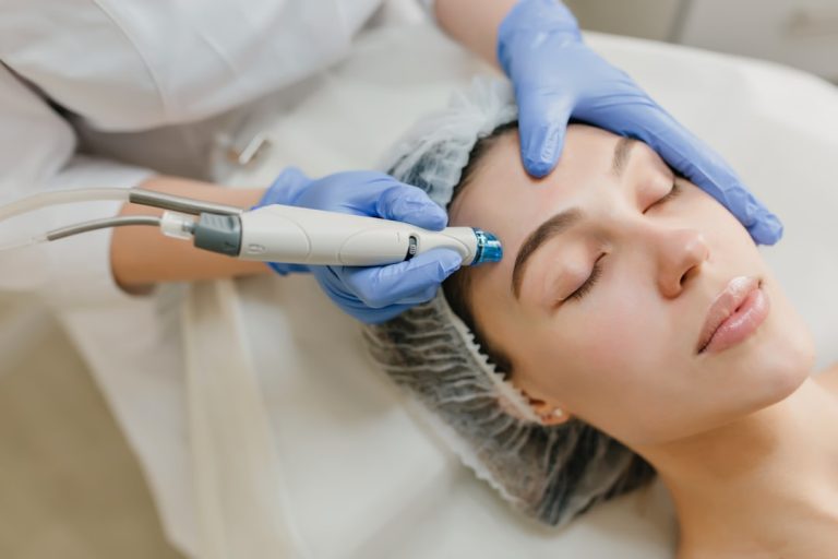 What SPF Do You Actually Need? A Dermatologist-Backed Answer